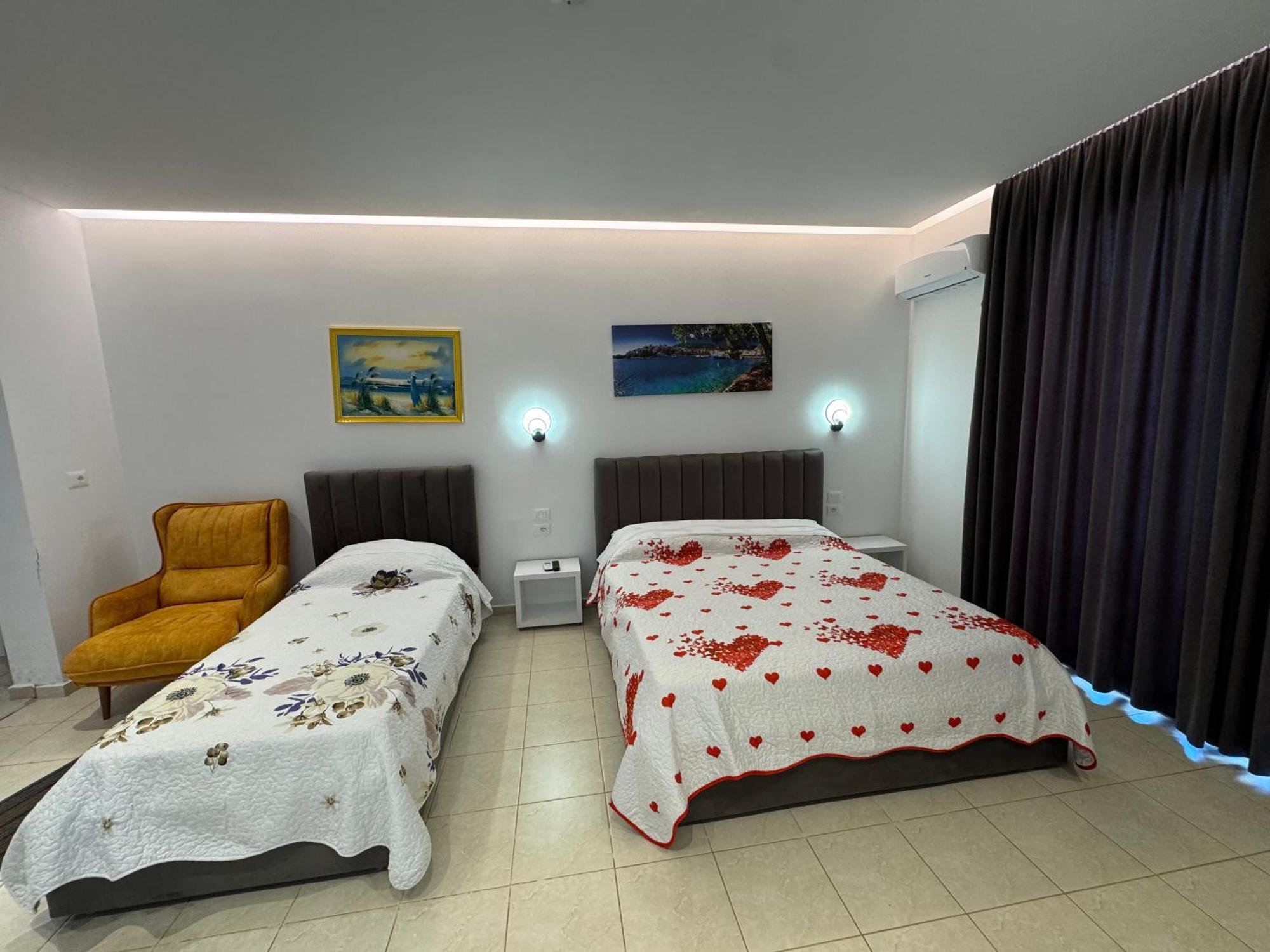 Feniks Hotel Ksamil Exterior foto